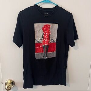 Nike Stacked Shoe Box Sneakerhead Graphic Streetwear Swoosh BQ0068-010‎ Small